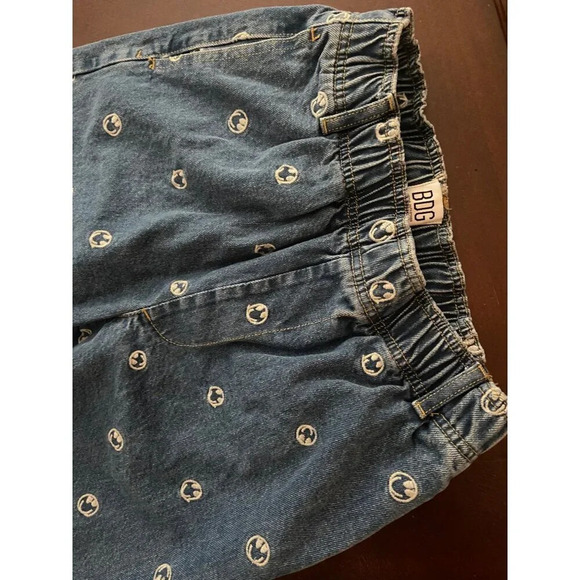 Urban Outfitters BDG Baggy 90s Jeans Smiley Face Embroidered Size Small Grunge - Picture 4 of 12